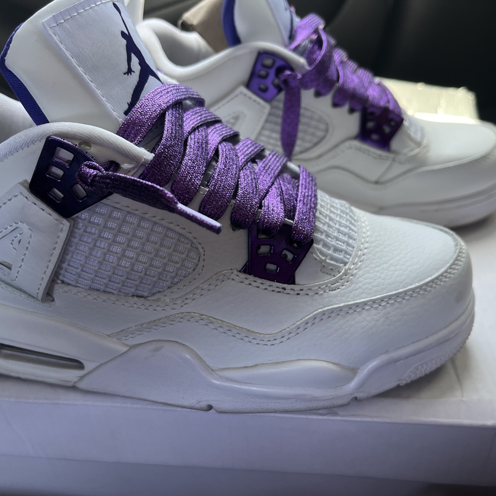 Jordan 4 Retro White and Metallic Purple - Picture 4 of 8